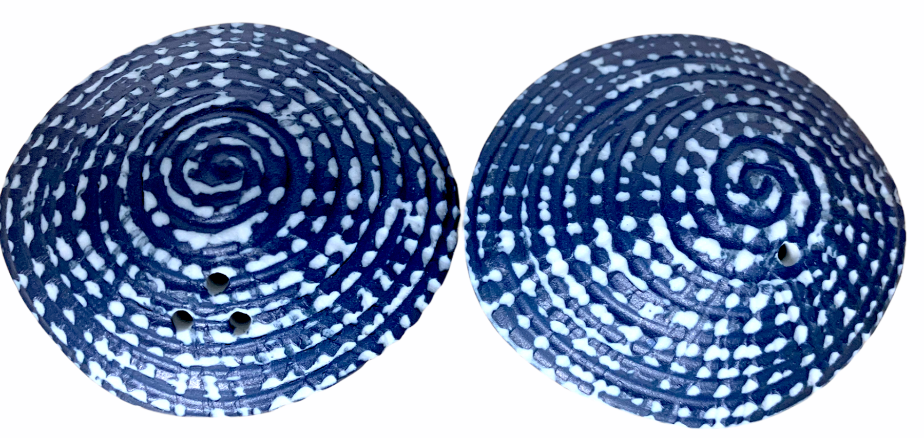 SP072W21BLUE Sea Shell Handcrafted Porcelain Salt and Pepper Shaker Set