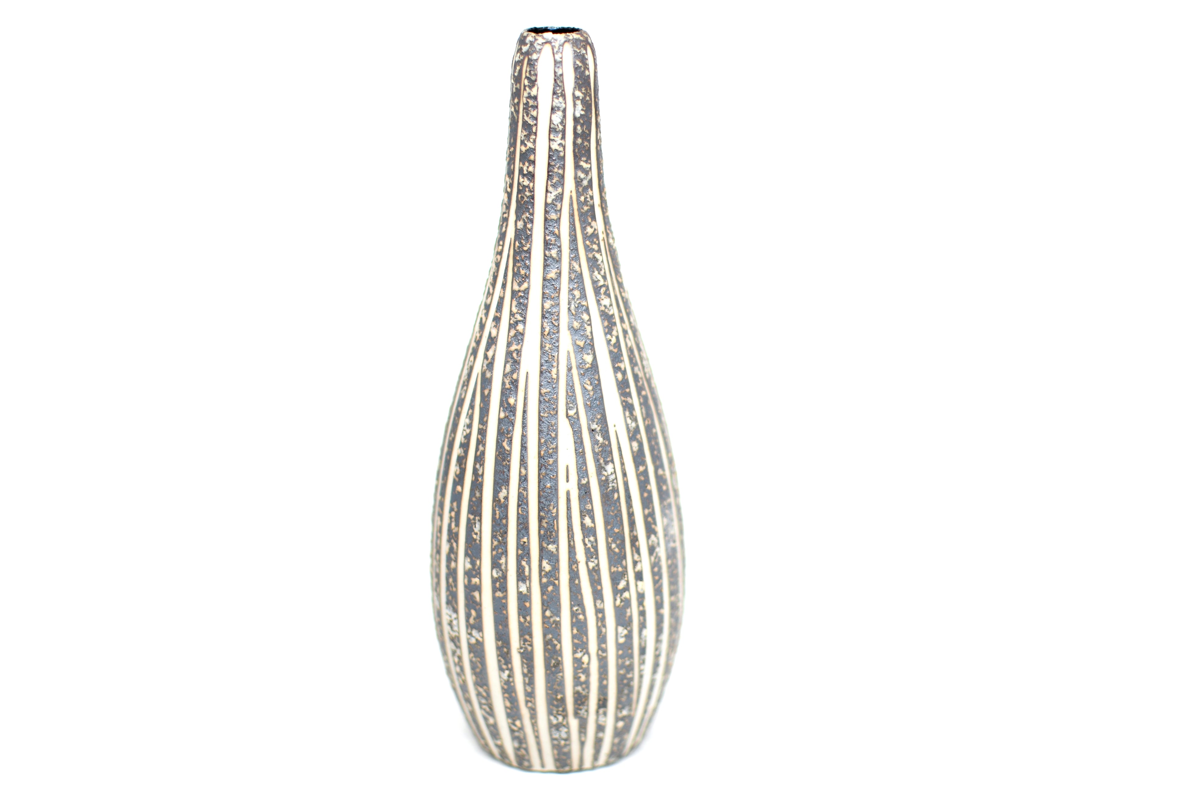 036W16 MODO MINI-Handcrafted Porcelain Bud Vase