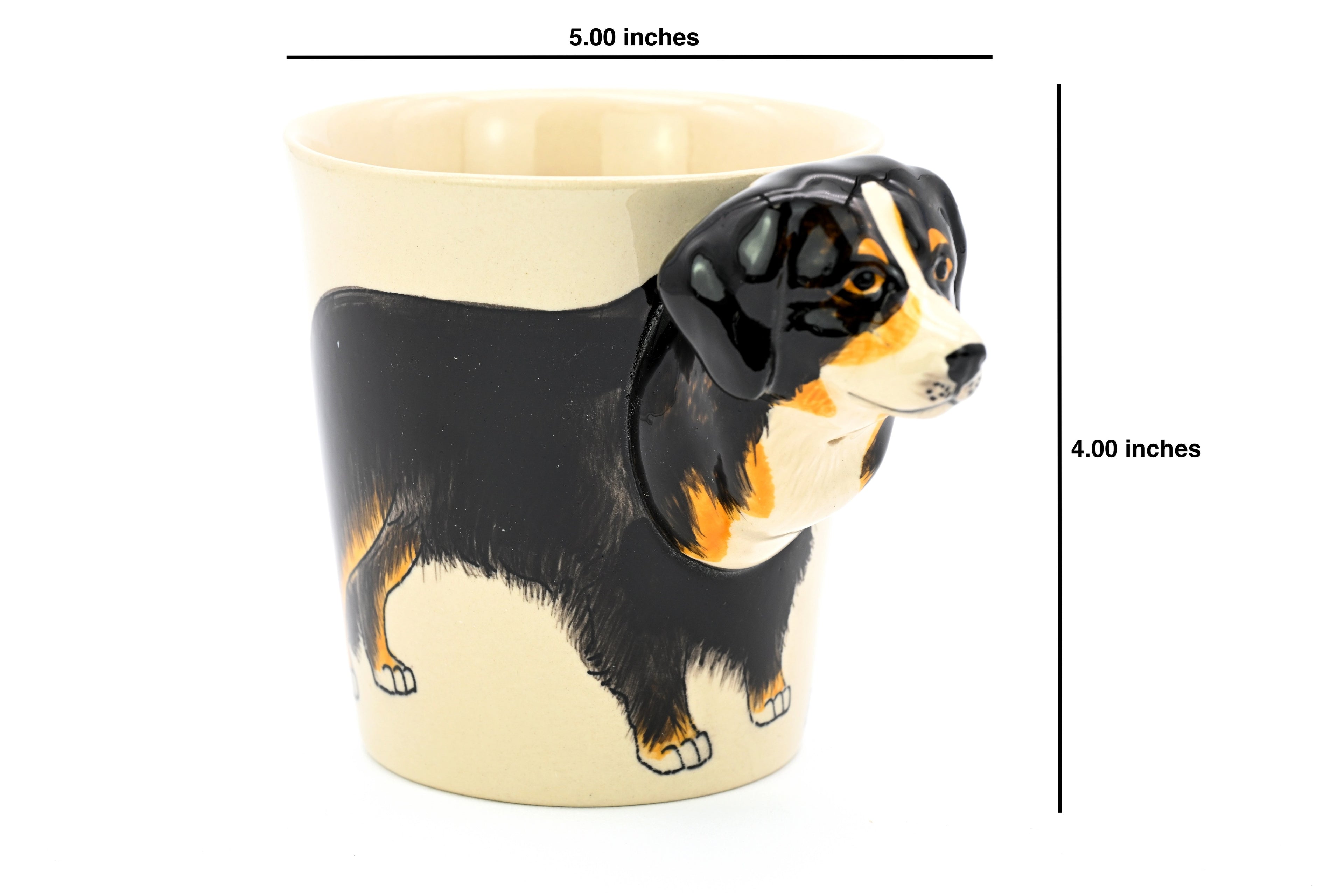 MUG136