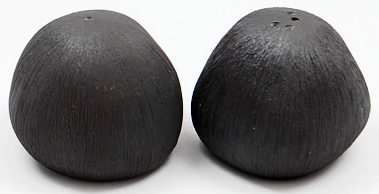 SP091SF2 Pebble Handcrafted Porcelain Salt and Pepper Shaker Set