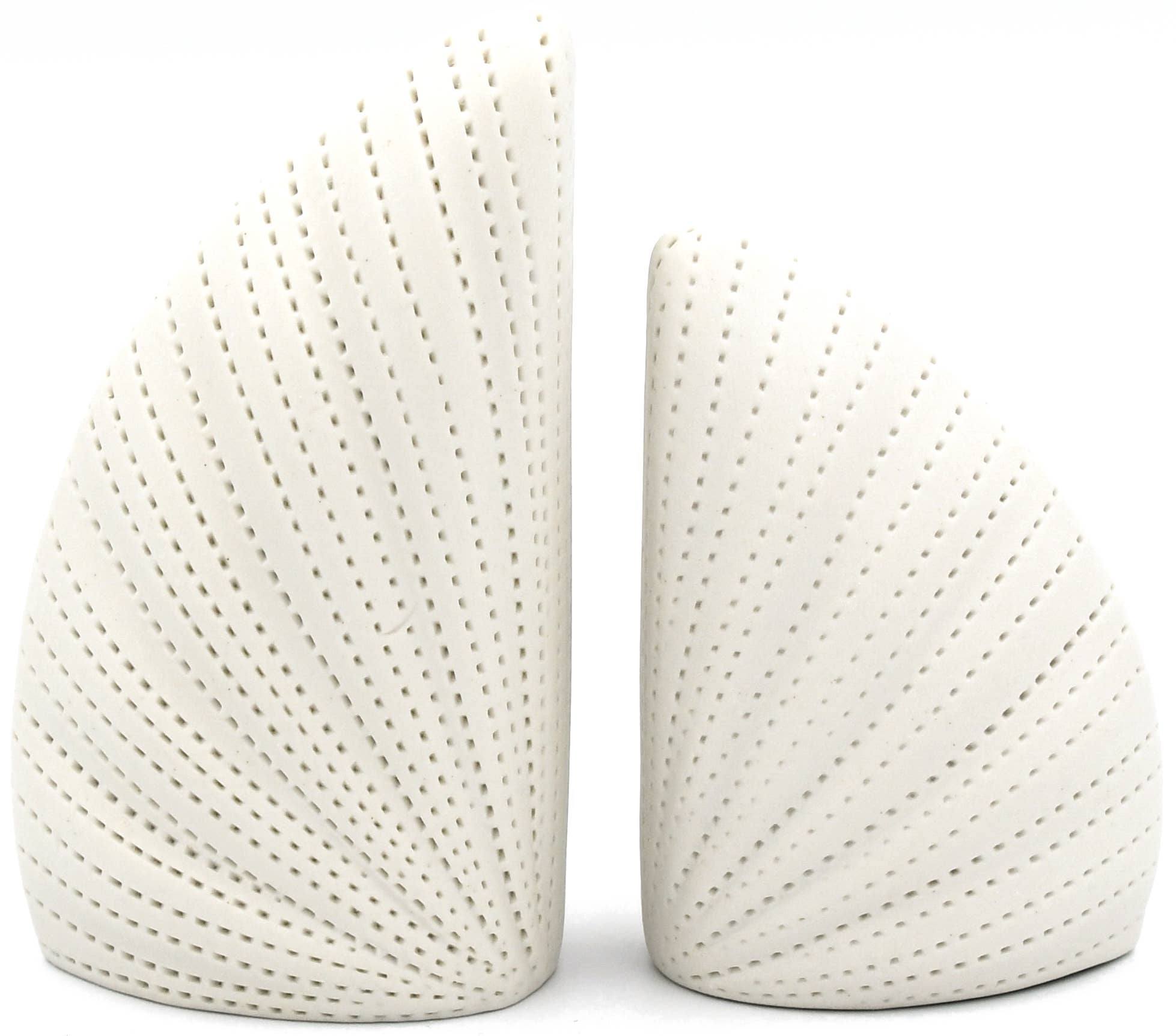 SP056WH13 ADA Handcrafted Porcelain Salt and Pepper Shaker Set