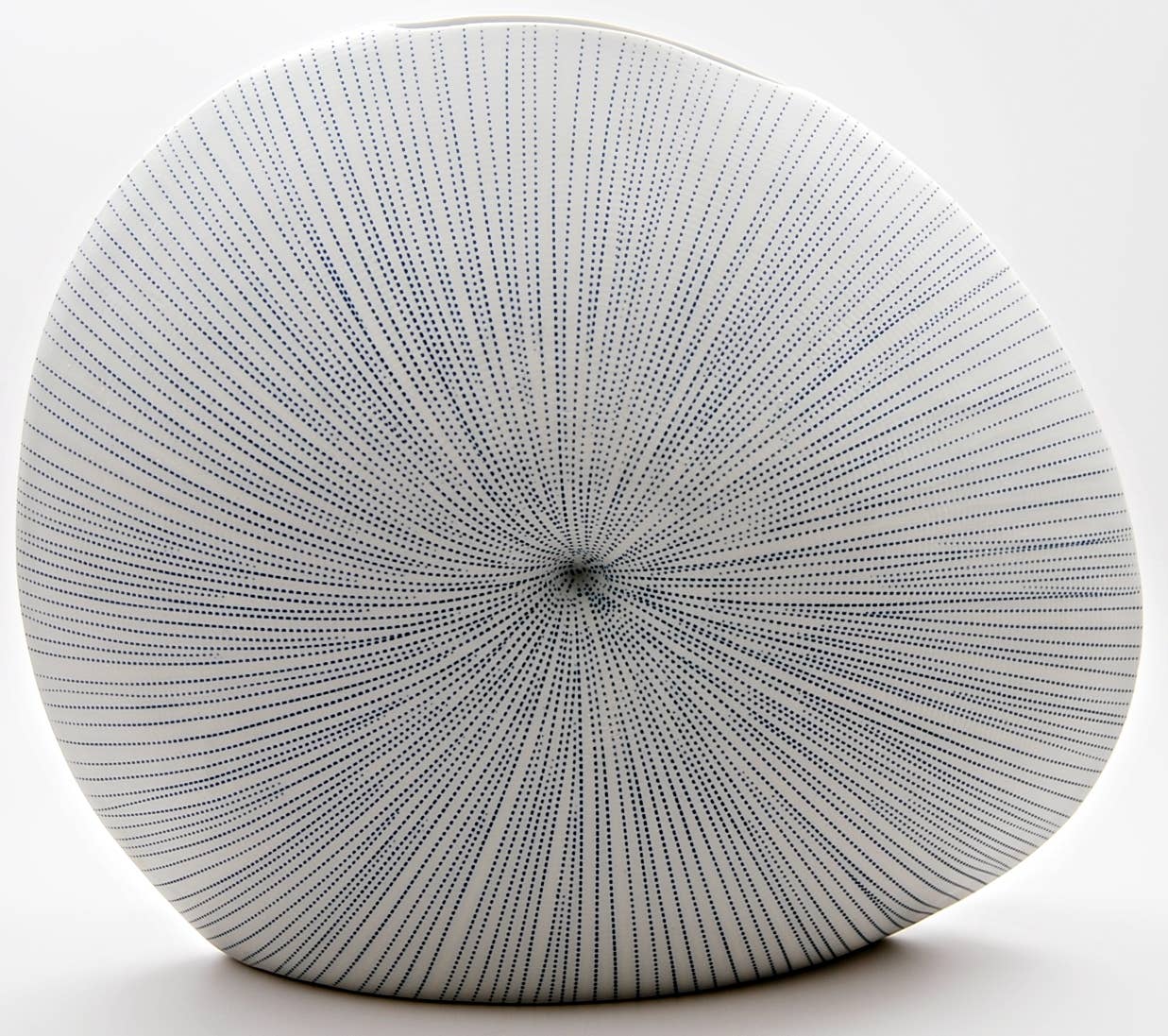 1011W26 DIVA ROUND S-Handcrafted Porcelain Vase